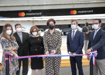 Así funcionará en el AILA el parqueo exclusivo de pago con tarjetas o en línea