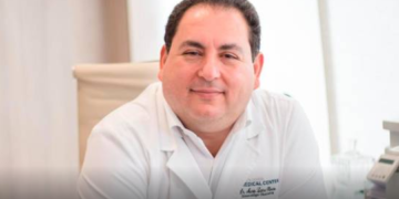 Director SNS saluda acuerdo entre presidentes Abinader y Moïse para construir hospitales en Haití