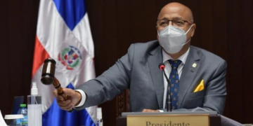 Diputados aprueban préstamo por más de 44 millones de euros para aumentar línea 1 del metro