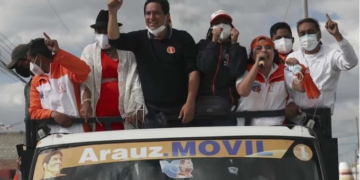 Ecuador votará entre la derecha conservadora y los correístas