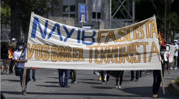 Diputados piden proceso para destituir a Bukele