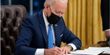 Biden retira prohibición que bloqueaba la inmigración legal