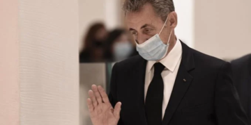 Sarkozy, expresidente francés, condenado a tres años por corrupción y tráfico de influencias