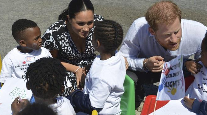 Denuncias de Meghan y Enrique sacuden la Commonwealth