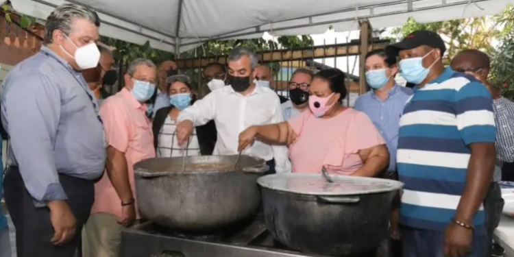 Lanzan programa “Inespre en tu Barrio” con combos de habichuelas con dulce a 250 pesos