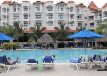 Están en proceso de vacunación del personal hotelero; para Semana Santa seguirá protocolo