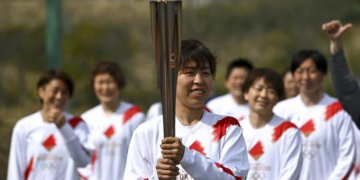 Comienza recorrido de antorcha para Juegos de Tokio