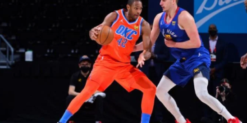 Horford parado por el equipo de Oklahoma City