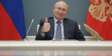 Putin firma la ley que le permitirá estar en el poder hasta 2036