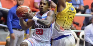 Multan y suspenden responsables de incidente en partido de baloncesto