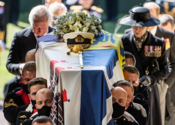 El féretro del príncipe Felipe, una pieza fabricada hace más de 30 años