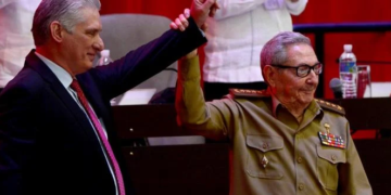 Raúl Castro se va, pero seguirá presente en decisiones estratégicas en Cuba