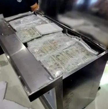 En el ferry incautan un millón de dólares