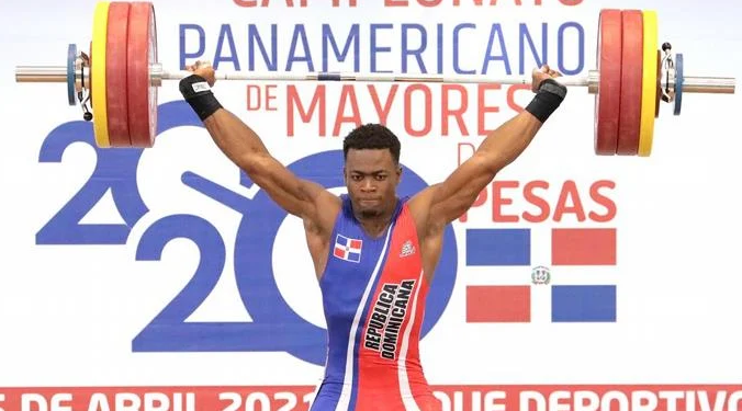 Zacarías Bonnat conquista un oro y dos medallas de plata en torneo clasificatorio