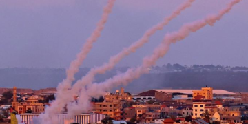 Jefe militar EEUU advierte a Israel que conflicto con los palestinos podría extenderse