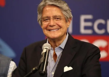 Guillermo Lasso recibe credenciales