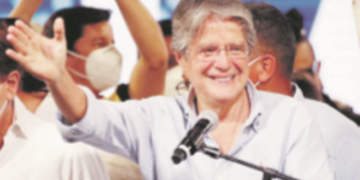 Guillermo Lasso asume en Ecuador