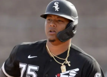 Javier Báez aporta la magia; Yermín Mercedes, el trueno de su bate