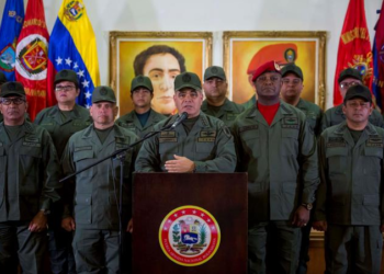 Liberan a ocho militares venezolanos secuestrados por disidentes de las FARC