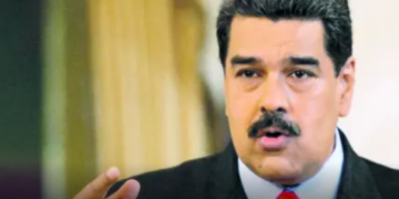 Maduro critica a Estados Unidos por no donar vacunas a Venezuela