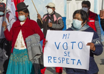 Perú vive otra semana de tensiones sin nuevo presidente