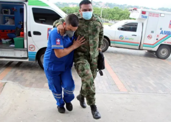 Atentado con carro bomba contra brigada militar en Colombia deja 36 heridos