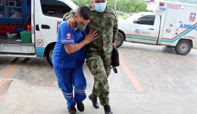 Atentado con carro bomba contra brigada militar en Colombia deja 36 heridos