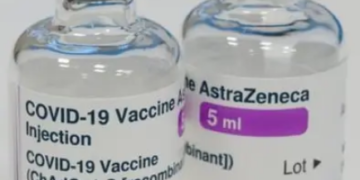 Una tercera dosis de AstraZeneca genera un refuerzo inmunológico “fuerte»