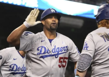 Albert Pujols el cuarto jugador en la historia de la MLB en llegar a 6,000 bases