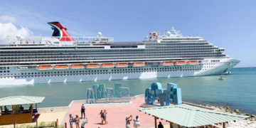 El turismo de cruceros reabre con 2,500 viajeros
