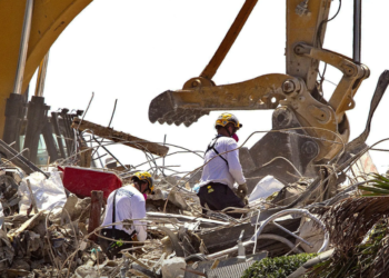 Se cumplen dos semanas del desplome de edificio en Florida