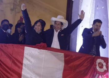 Tribunal declara a Castillo presidente de los peruanos