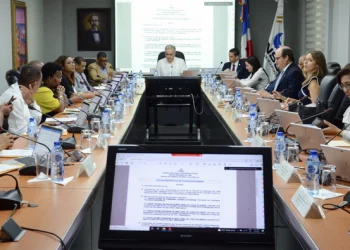 CNSS pone frente al cobro de depósitos en las clínicas