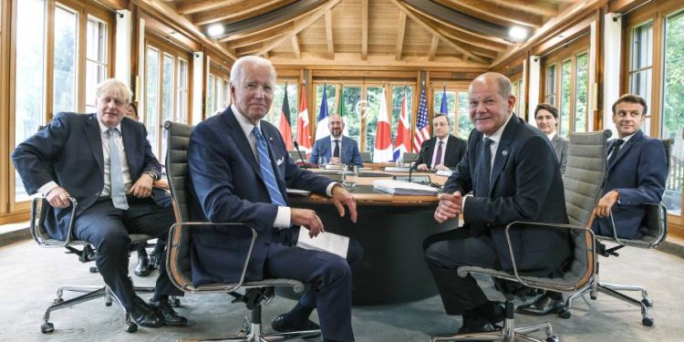 El G7 se compromete con apoyar a Ucrania «el tiempo que sea necesario», según el borrador de declaración