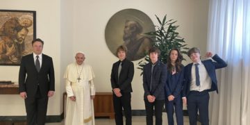 Elon Musk se reúne con el Papa Francisco