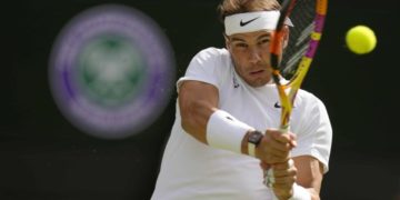 Nadal y Swiatek avanzan a tercera ronda en Wimbledon
