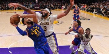 Denver se pone a un paso de las Finales tras vencer a Lakers 119-108