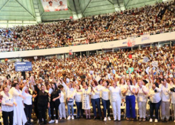 PRM juramenta directiva nacional del Frente de Mujeres Modernas