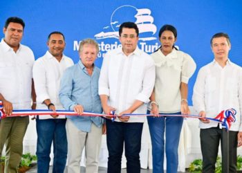 David Collado inaugura obras en la provincia La Altagracia