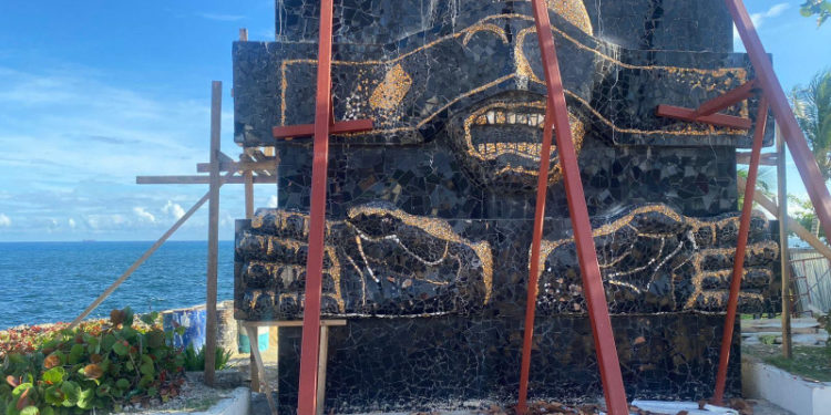 Avanza la restauración del monumento a los Héroes del 30 de Mayo