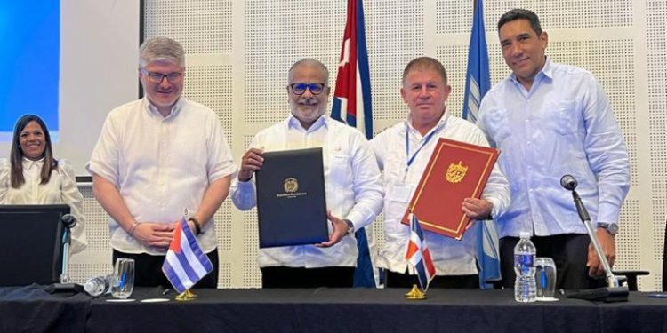 Acuerdo permitirá aumentar la conectividad aérea entre el país y Cuba