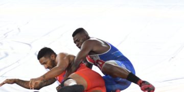 Adames logra plata en lucha, balonmano femenino se baña de bronce