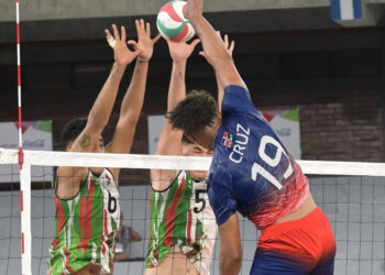 Dominicana vence a México en inicio del voleibol