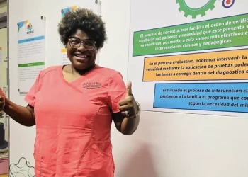 Elizabeth Silverio Silien asegura tiene asperger y savant