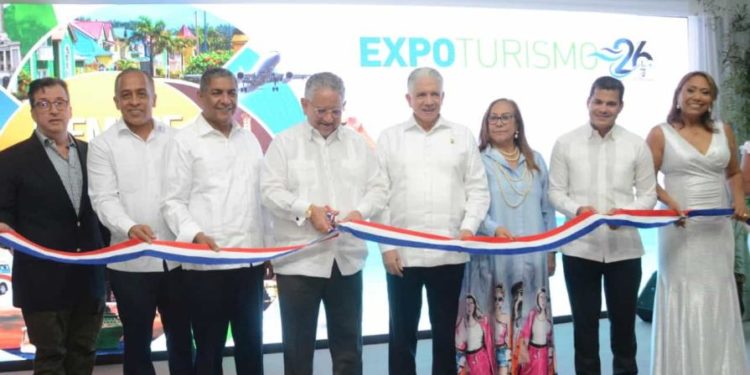 Inauguran la vigésimo sexta versión de Expoturismo 2023 en Santiago