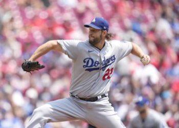 Kershaw lanza de manera brillante durante siete entradas en la victoria de los Dodgers