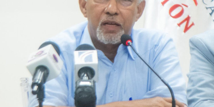 Minerd prepara acciones para impartir inglés