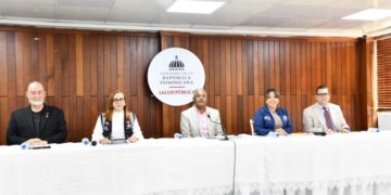 Salud Pública clausura 12 nuevos centros médicos por anomalías