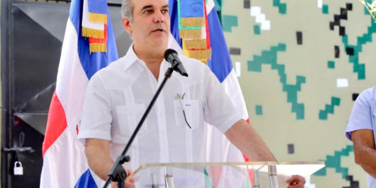 Abinader califica de “irresponsables” a organismos que quieren que RD asuma crisis de Haití