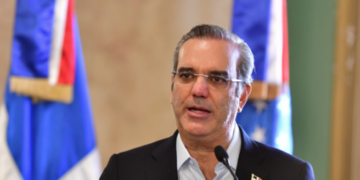 Abinader vuelve a contagiarse de Covid-19